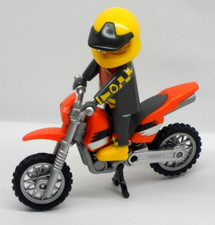 Biker mit Motorrad  Motorsport